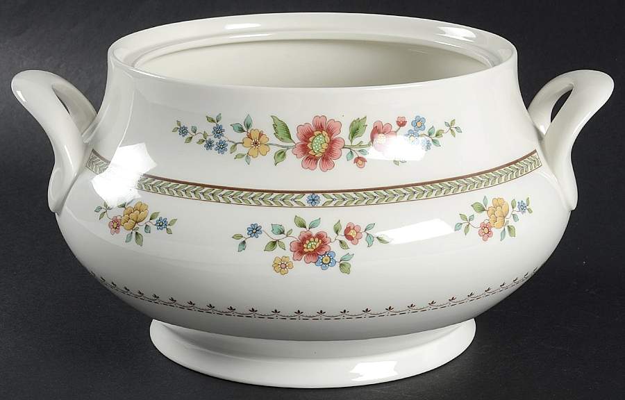 Kingswood Tureen No Lid by Royal Doulton-1