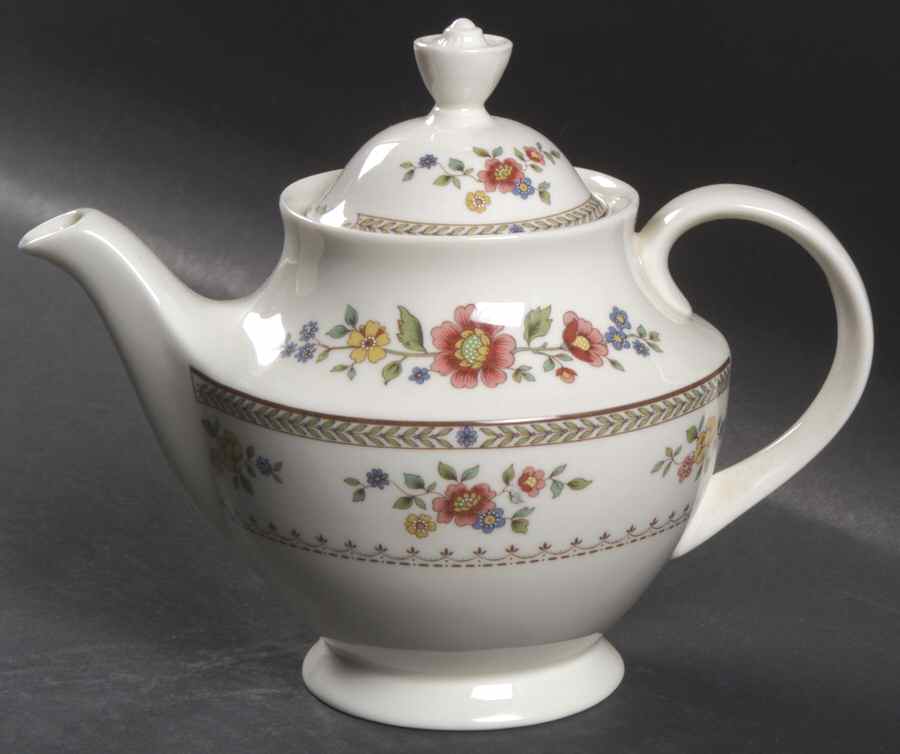 Kingswood Mini Teapot & Lid by Royal Doulton-1