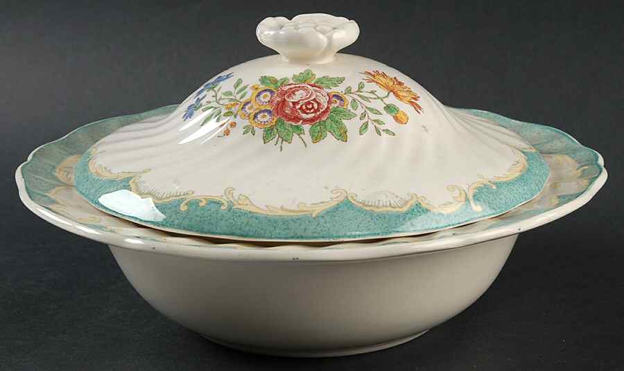 Kingswood Round Covered Vegetable by Royal Doulton-1