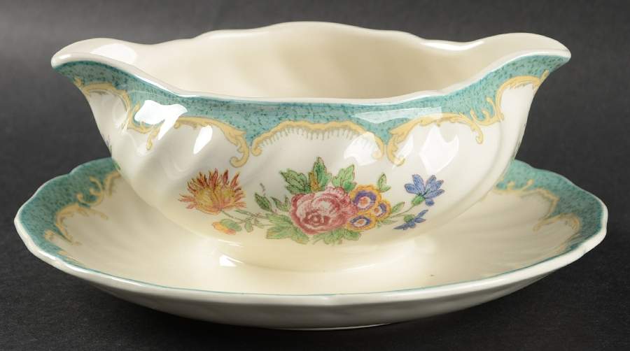 Kingswood Gravy Boat with Attached Underplate by Royal Doulton-1