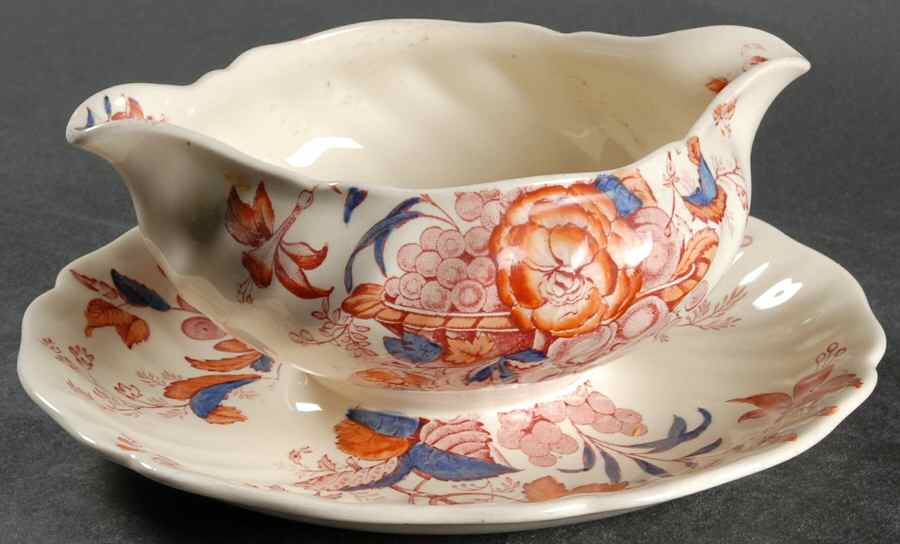 Kirkwood Gravy Boat with Attached Underplate by Royal Doulton-1