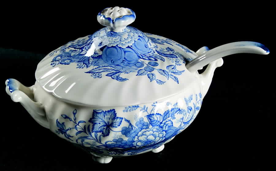 The Kirkwood Blue Tureen & Lid w/Ladle by Royal Doulton-1
