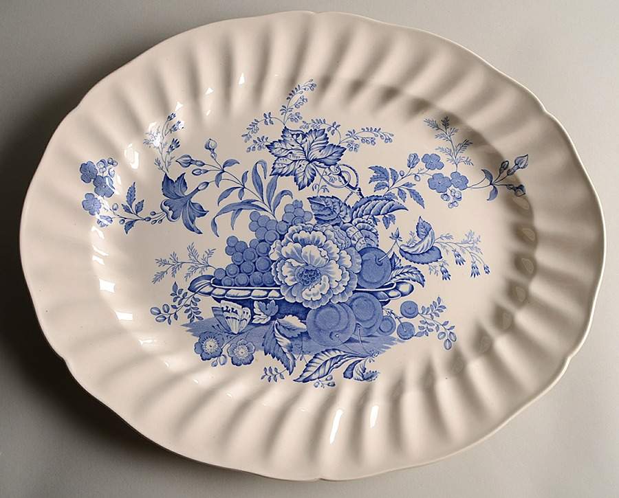 The Kirkwood Blue 17" Oval Serving Platter by Royal Doulton-1