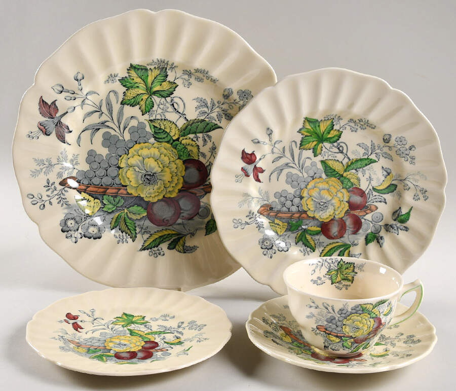 The Kirkwood Multicolor 40 Piece Estate Set by Royal Doulton-1