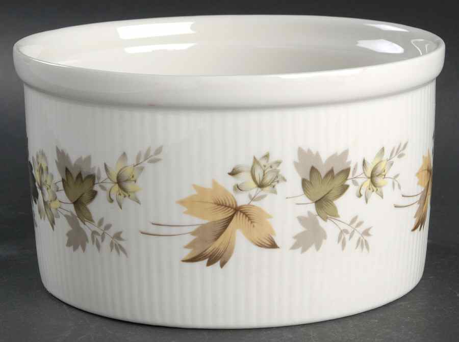 Larchmont 6" Souffle by Royal Doulton-1