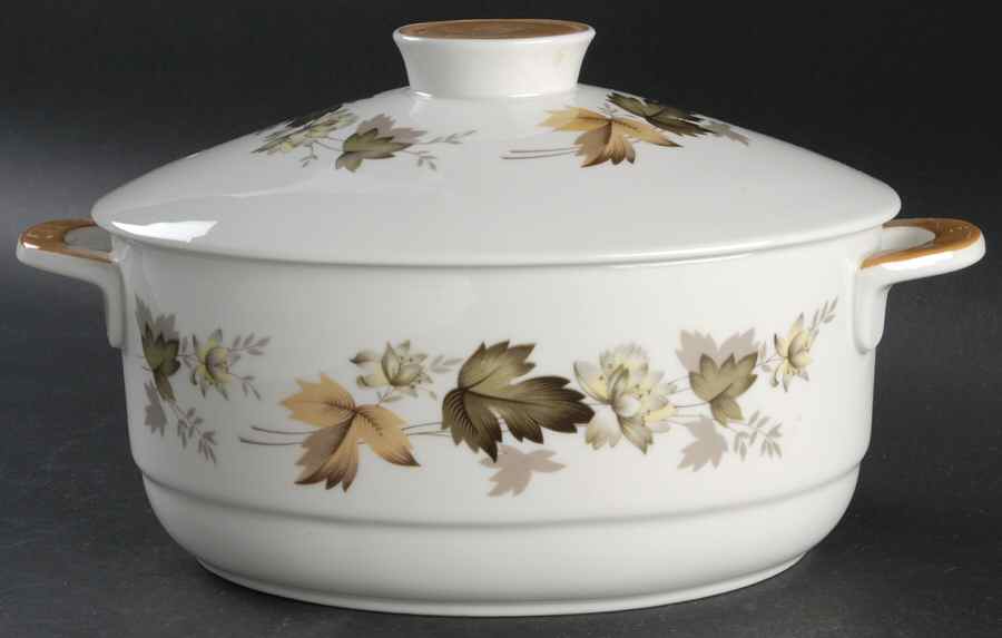 Larchmont 2 Quart Oval Covered Casserole by Royal Doulton-1