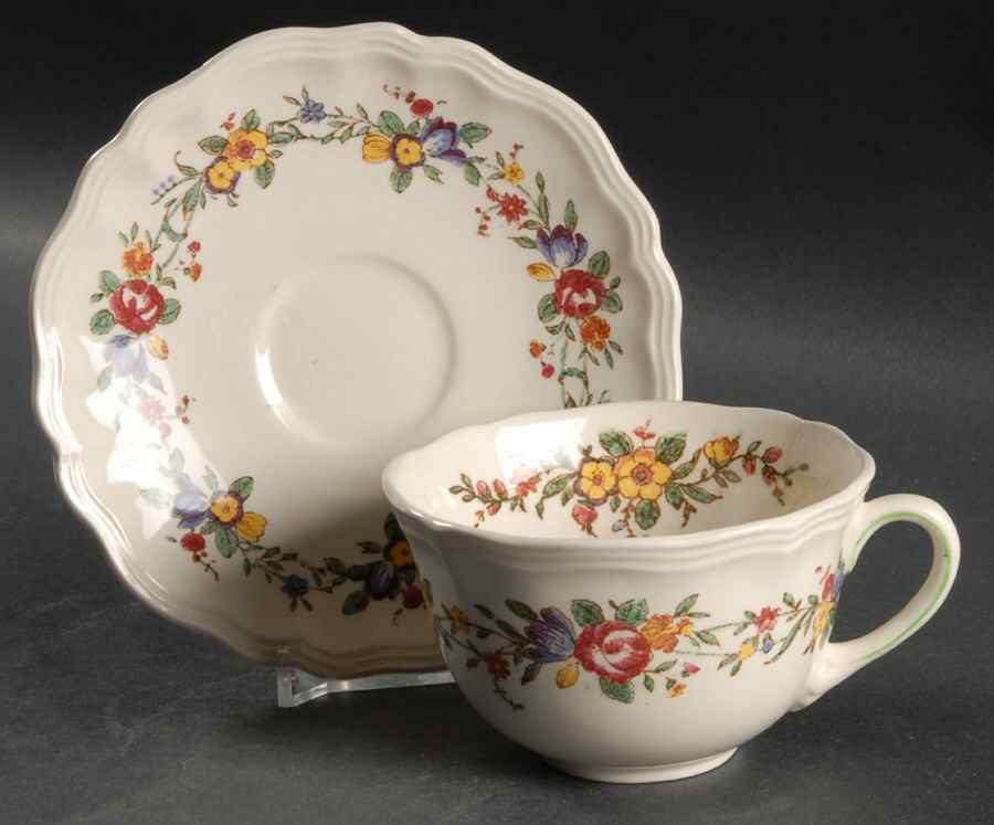 Leighton Flat Cup & Saucer Set by Royal Doulton-1
