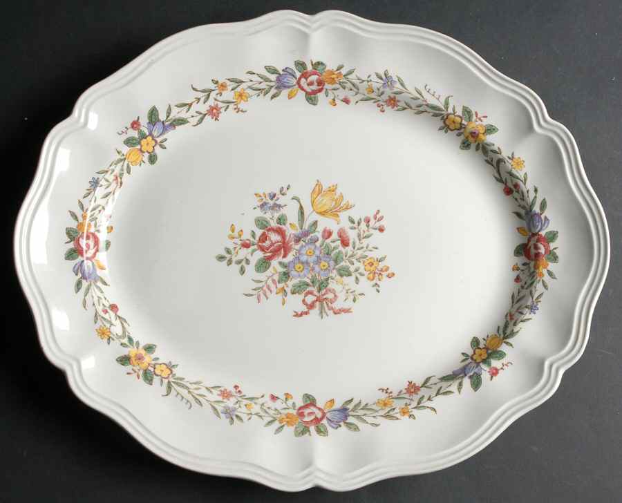 Leighton 15" Oval Serving Platter by Royal Doulton-1