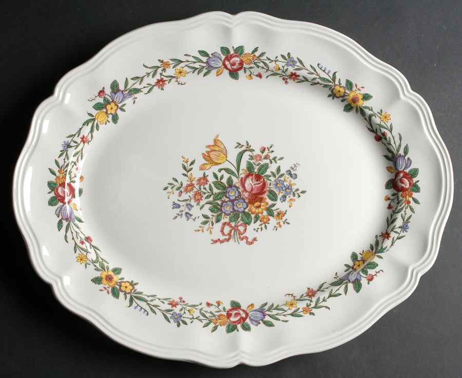 Leighton 17" Oval Serving Platter by Royal Doulton-1