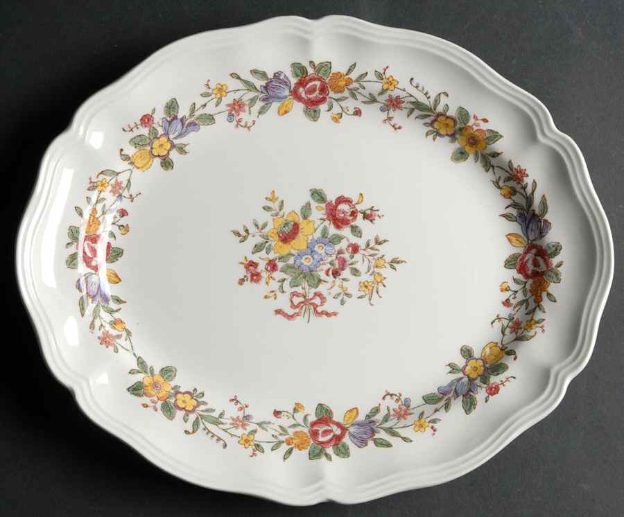 Leighton 11" Oval Serving Platter by Royal Doulton-1
