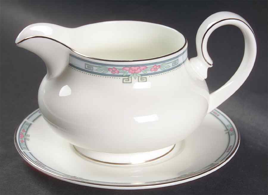 Lesley Gravy Boat & Underplate by Royal Doulton-1