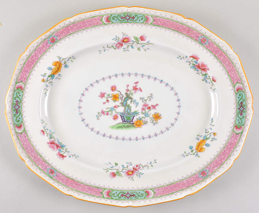 Lilian 19" Oval Serving Platter by Royal Doulton-1
