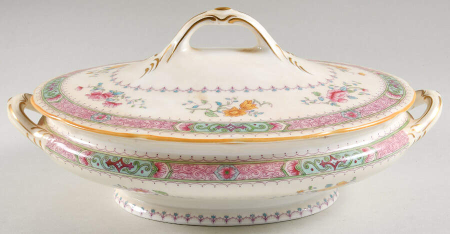 Lilian Oval Covered Vegetable by Royal Doulton-1