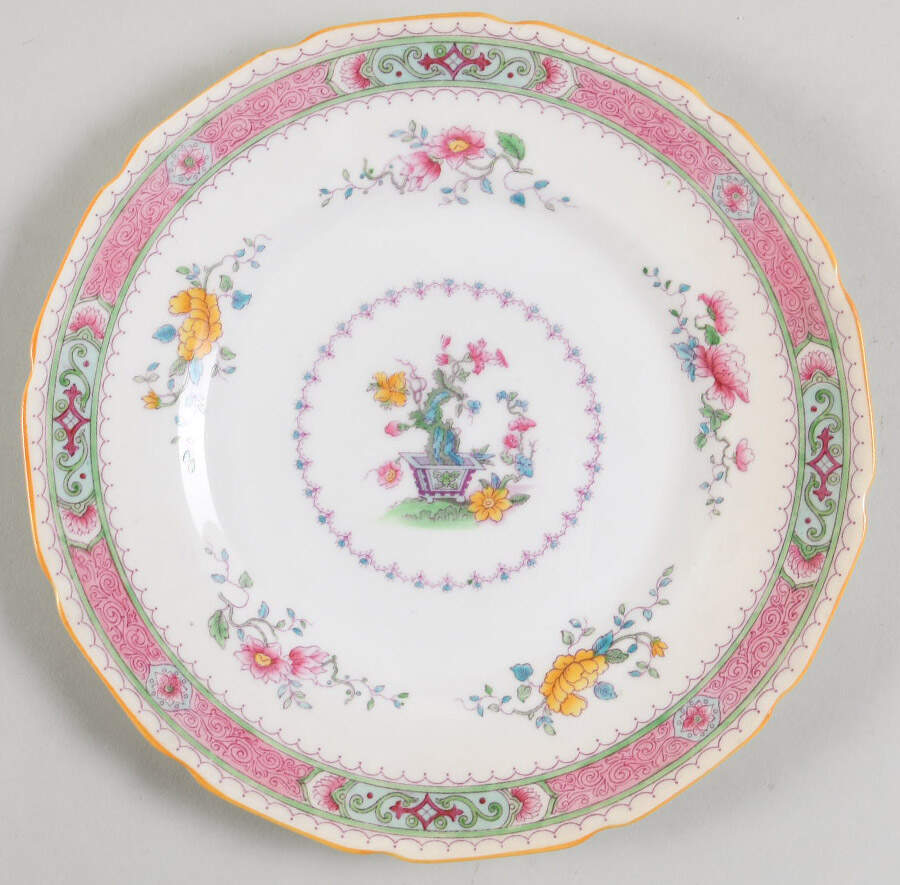 Lilian Luncheon Plate by Royal Doulton-1
