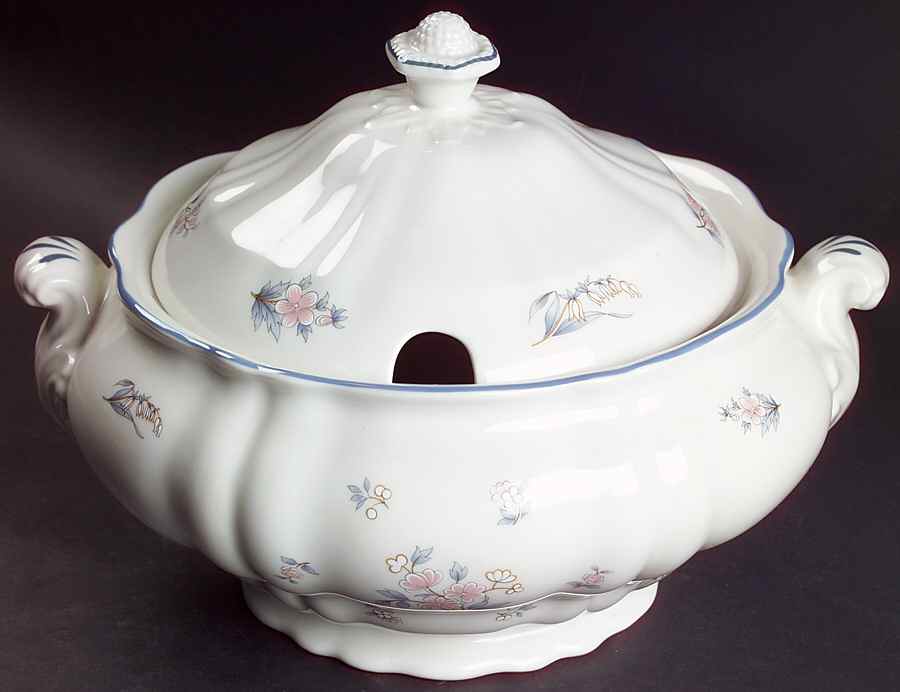 Lincoln Tureen &  Lid by Royal Doulton-1