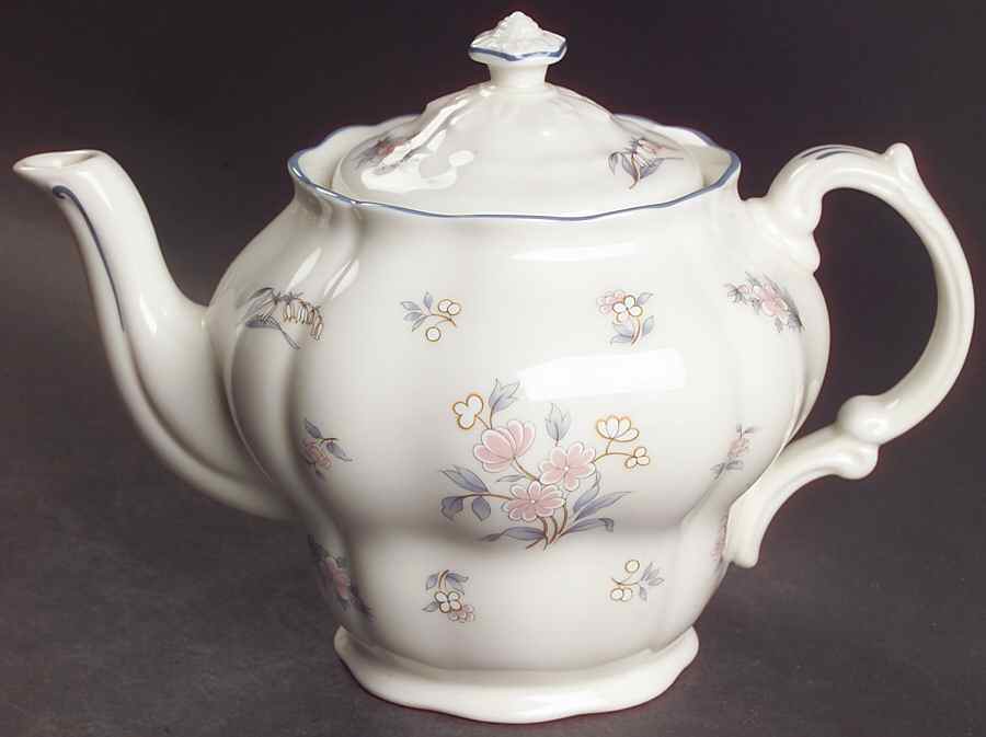 Lincoln Teapot & Lid by Royal Doulton-1