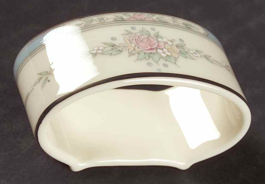 Lisa Napkin Ring by Royal Doulton-1