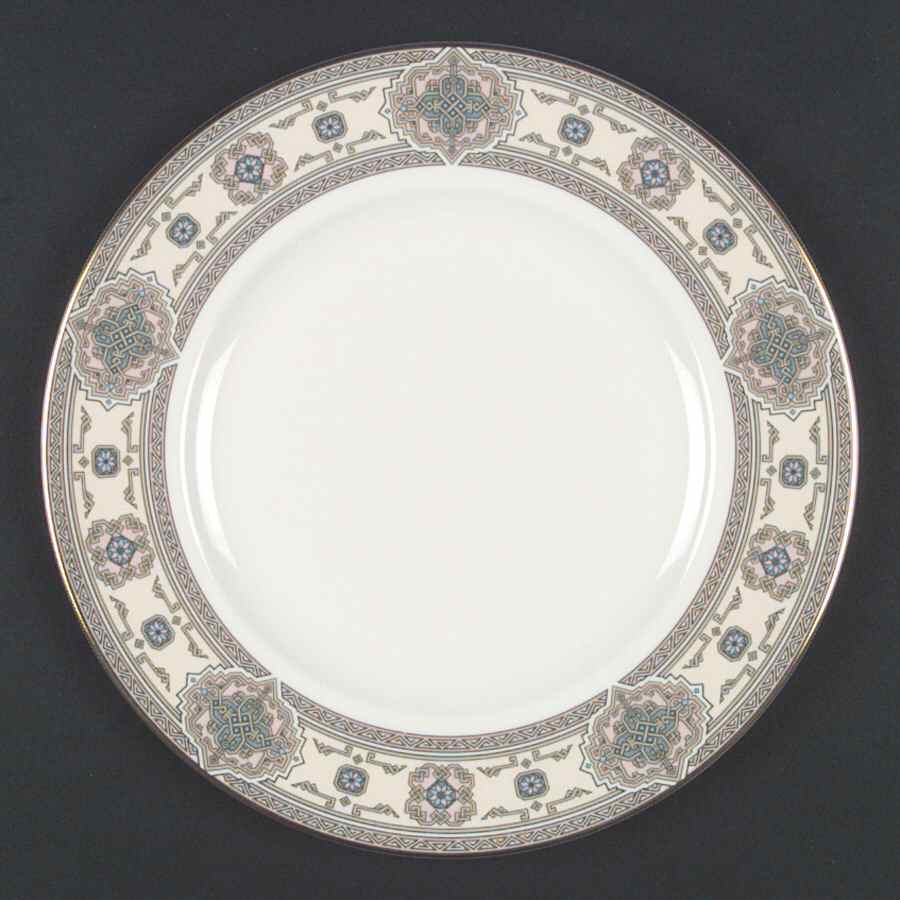 Longwood Dinner Plate by Royal Doulton-1