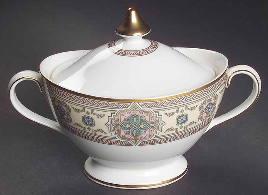 Longwood Sugar Bowl & Lid by Royal Doulton-1