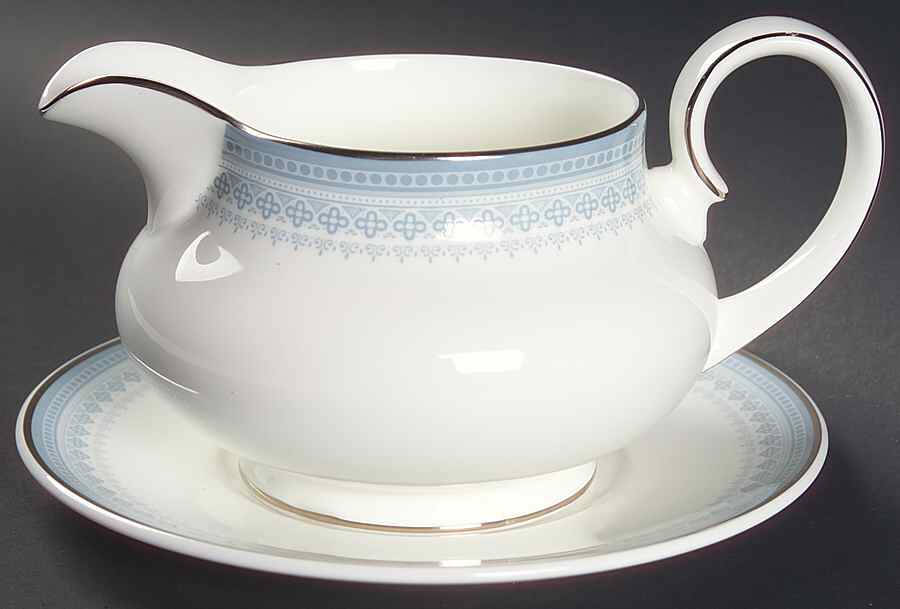 Lorraine Gravy Boat & Underplate by Royal Doulton-1