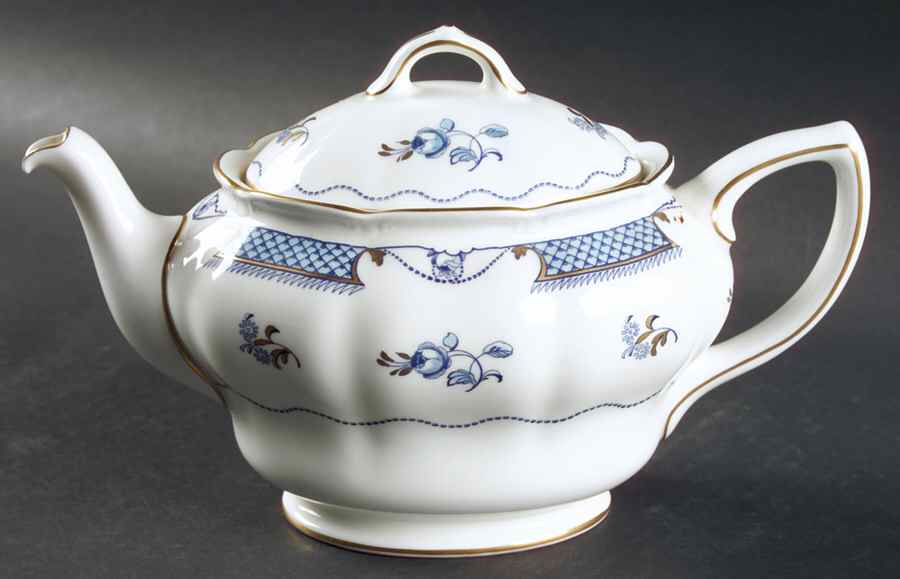 Lowestoft Blue (Gold Accent) Teapot & Lid by Royal Doulton-1