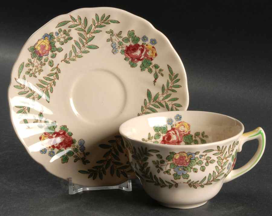 Lyndhurst Flat Cup & Saucer Set by Royal Doulton-1