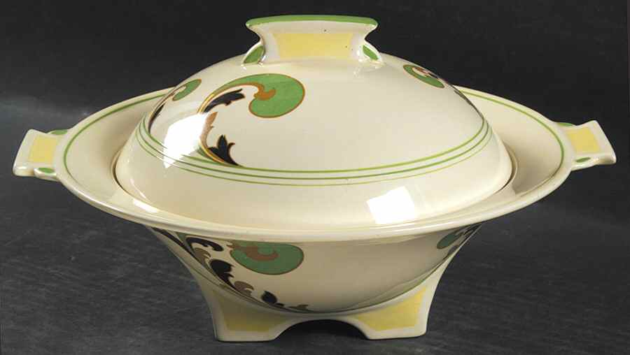 Lynn Round Covered Vegetable by Royal Doulton-1