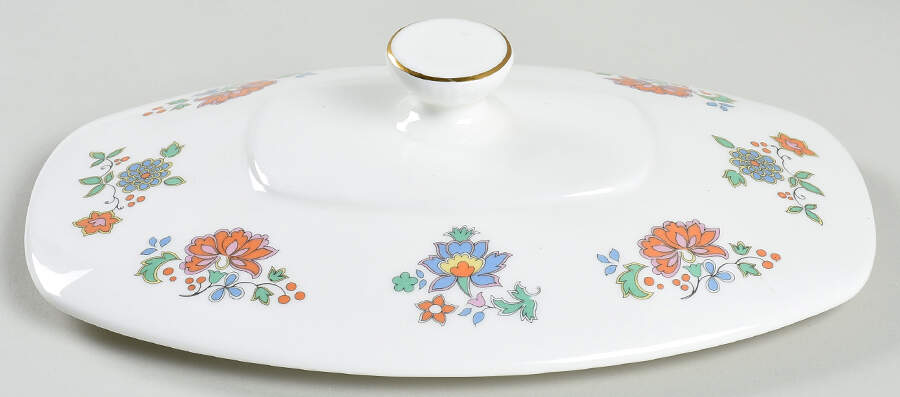 Madrigal Lid for Oval Vegetable by Royal Doulton-1