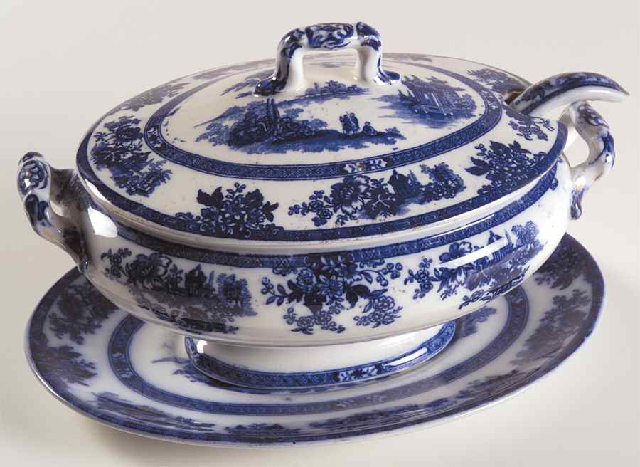 Madras (Flow Blue) Sauce Boat & Lid & Underplate & Ladle by Royal Doulton-1