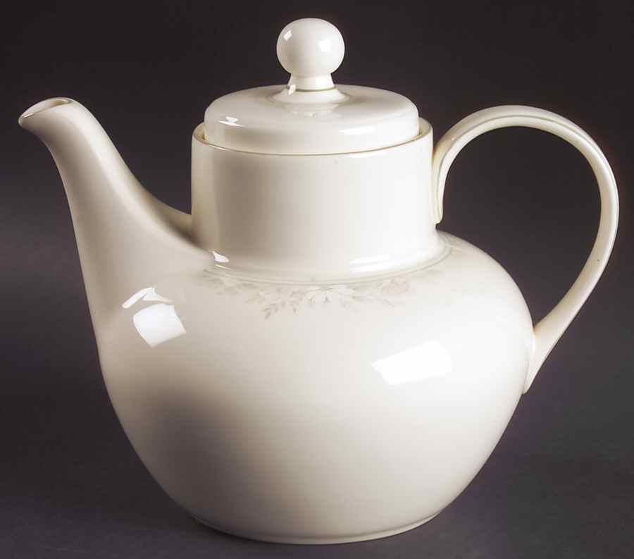 Matinee Micro Teapot & Lid by Royal Doulton-1