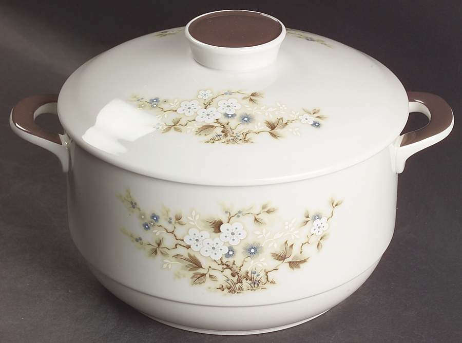 Mandalay 2 Qt Round Covered Casserole by Royal Doulton-1