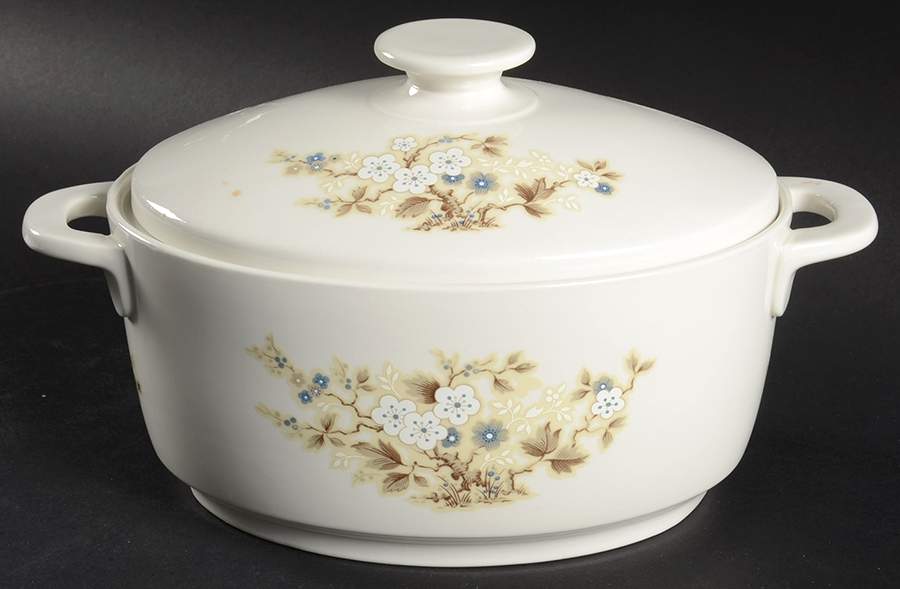 Mandalay 2 Quart Oval Covered Casserole by Royal Doulton-1