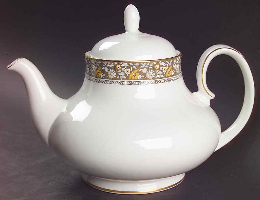 Maplewood Teapot & Lid by Royal Doulton-1