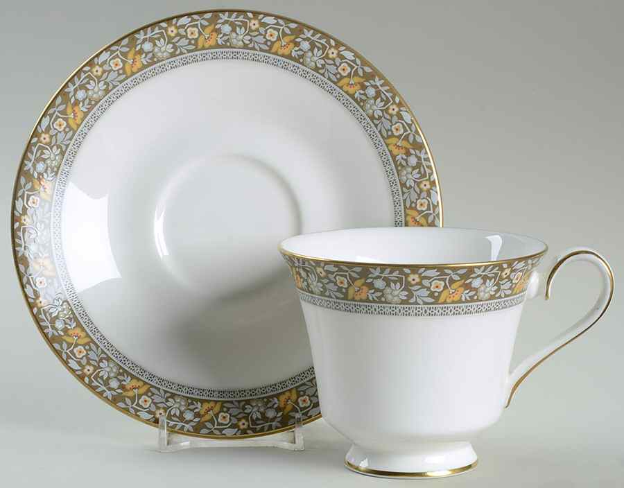 Maplewood Footed Cup & Saucer Set by Royal Doulton-1