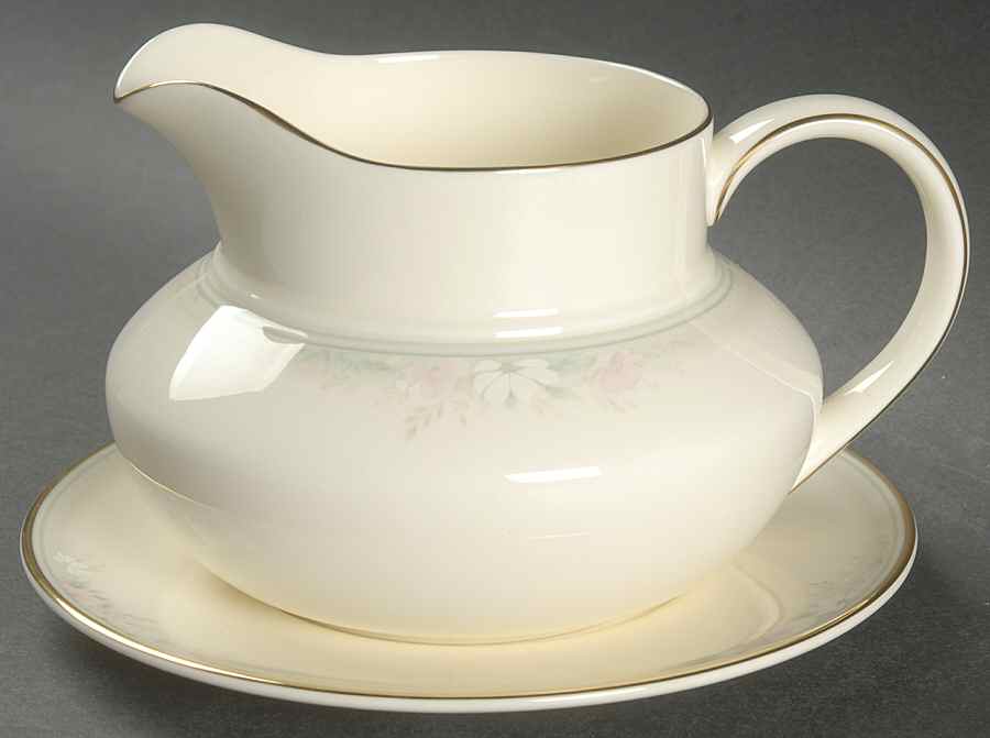 Matinee Gravy Boat & Underplate by Royal Doulton-1
