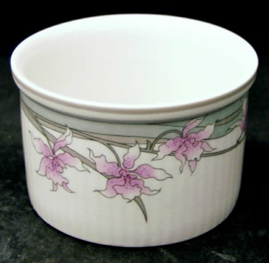 Mayfair (Lambethware) Ramekin by Royal Doulton-1