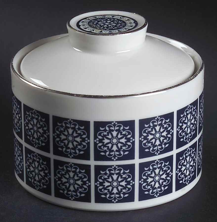 Medallion Sugar Bowl & Lid by Royal Doulton-1