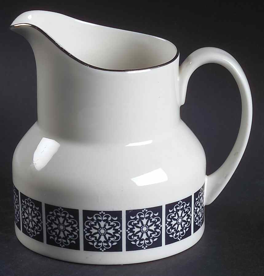 Medallion Creamer by Royal Doulton-1