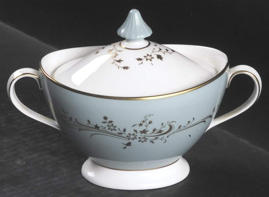 Melrose Sugar Bowl & Lid by Royal Doulton-1