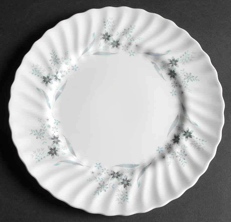 Millefleur Luncheon Plate by Royal Doulton-1