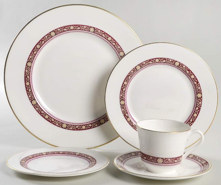 Minuet 5 Piece Place Setting by Royal Doulton-1