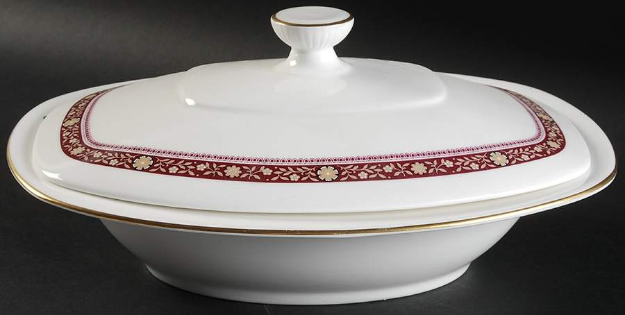 Minuet Oval Covered Vegetable by Royal Doulton-1