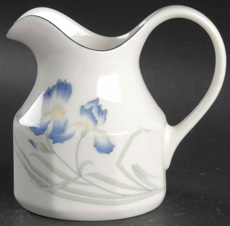 Minerva Creamer by Royal Doulton-1