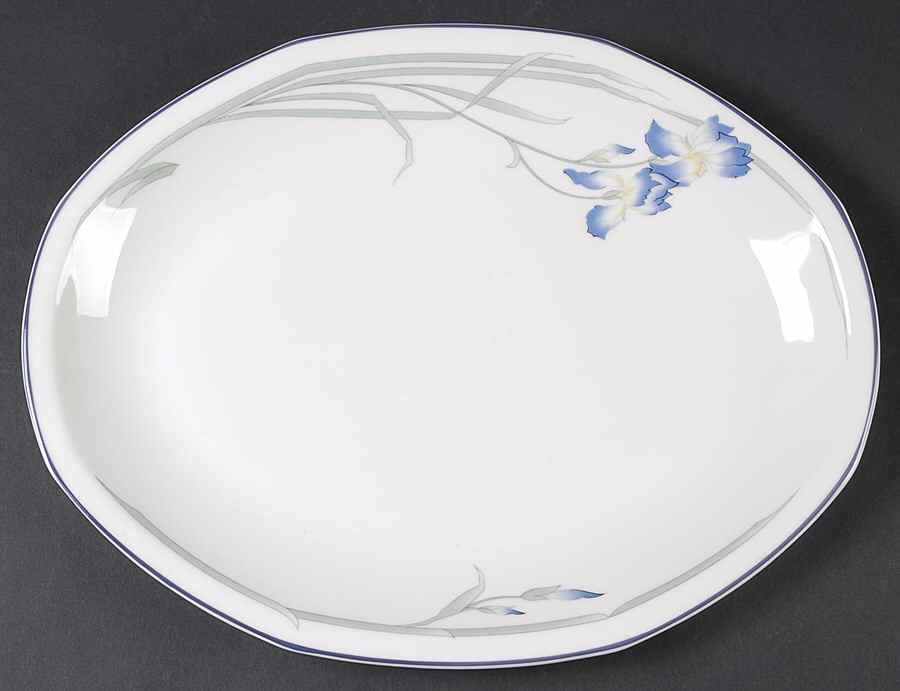 Minerva 13" Oval Serving Platter by Royal Doulton-1