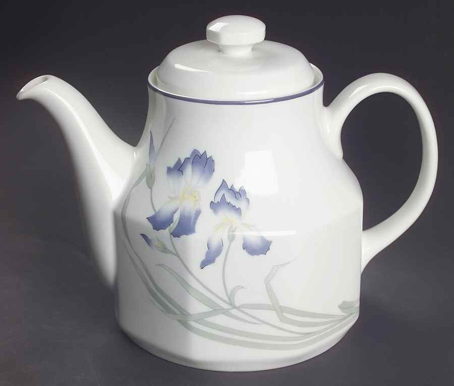 Minerva Teapot & Lid by Royal Doulton-1