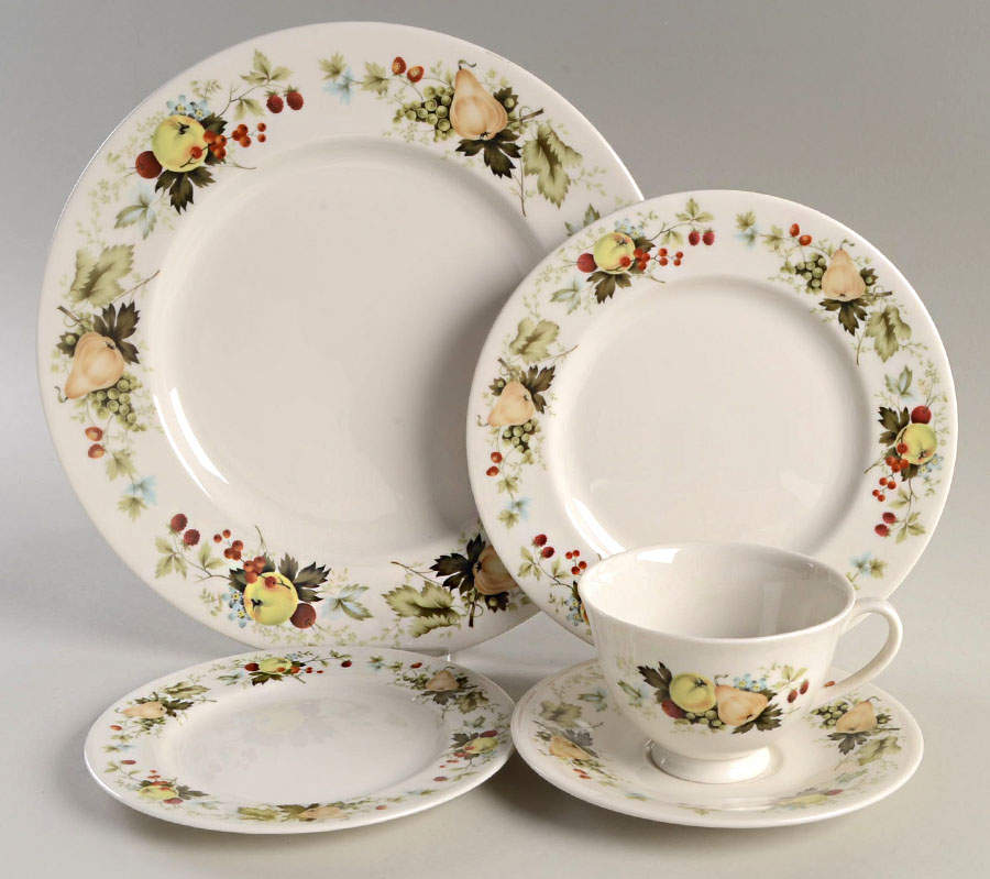 Miramont 5 Piece Place Setting by Royal Doulton-1