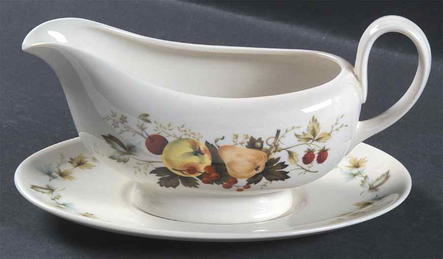 Miramont Gravy Boat & Underplate by Royal Doulton-1
