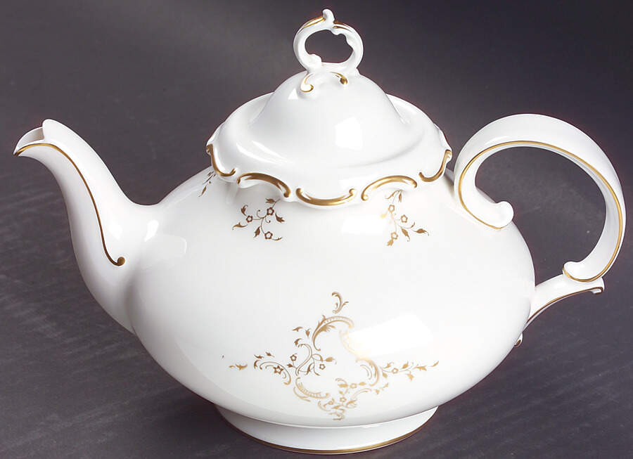 Monteigne Teapot & Lid by Royal Doulton-1