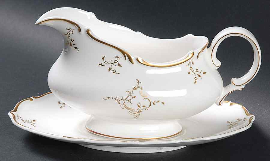 Monteigne Gravy Boat & Underplate by Royal Doulton-1