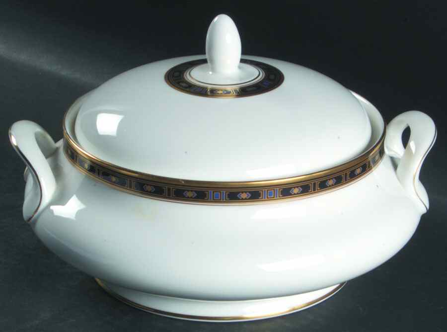 Monaco Round Covered Vegetable by Royal Doulton-1